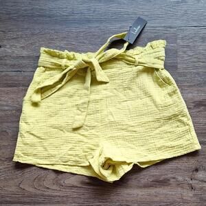 NWT Lulus 100% Cotton Paperbag Shorts Size Medium